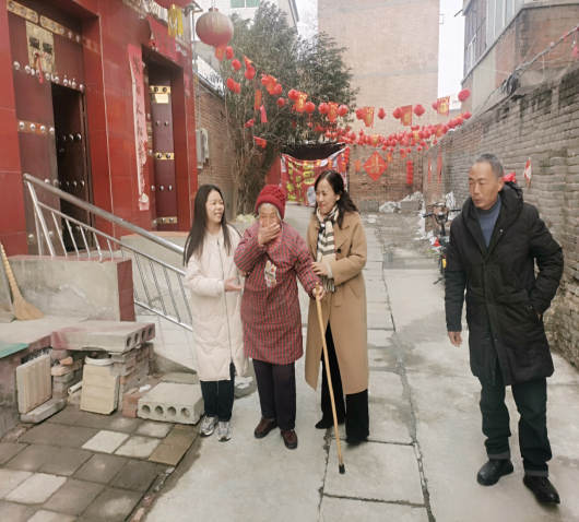瑟瑟冬日 暖暖溫情——公司黨委、工會(huì)開(kāi)展“送溫暖、送祝福”活動(dòng)